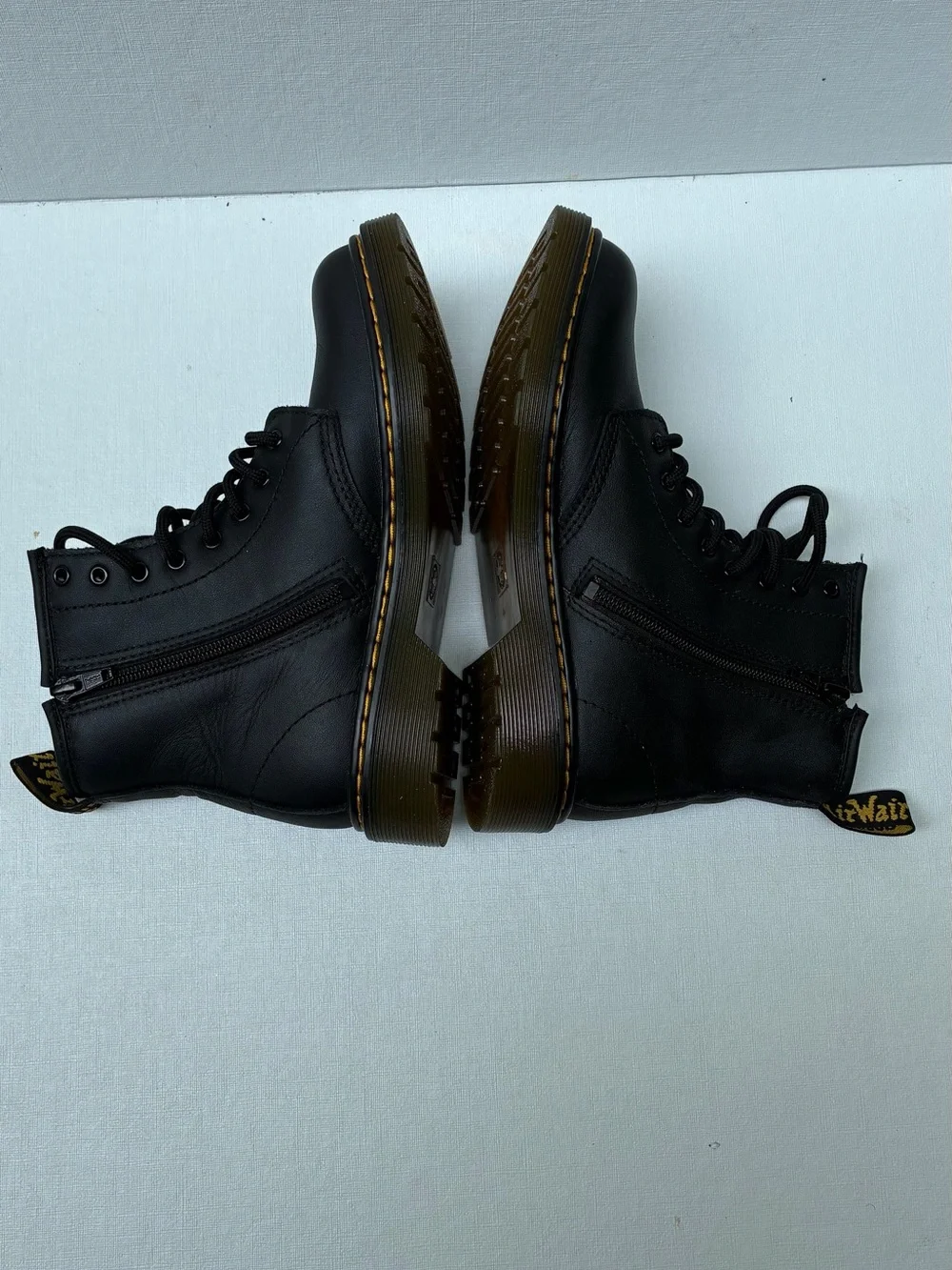 Dr. Martens classic black